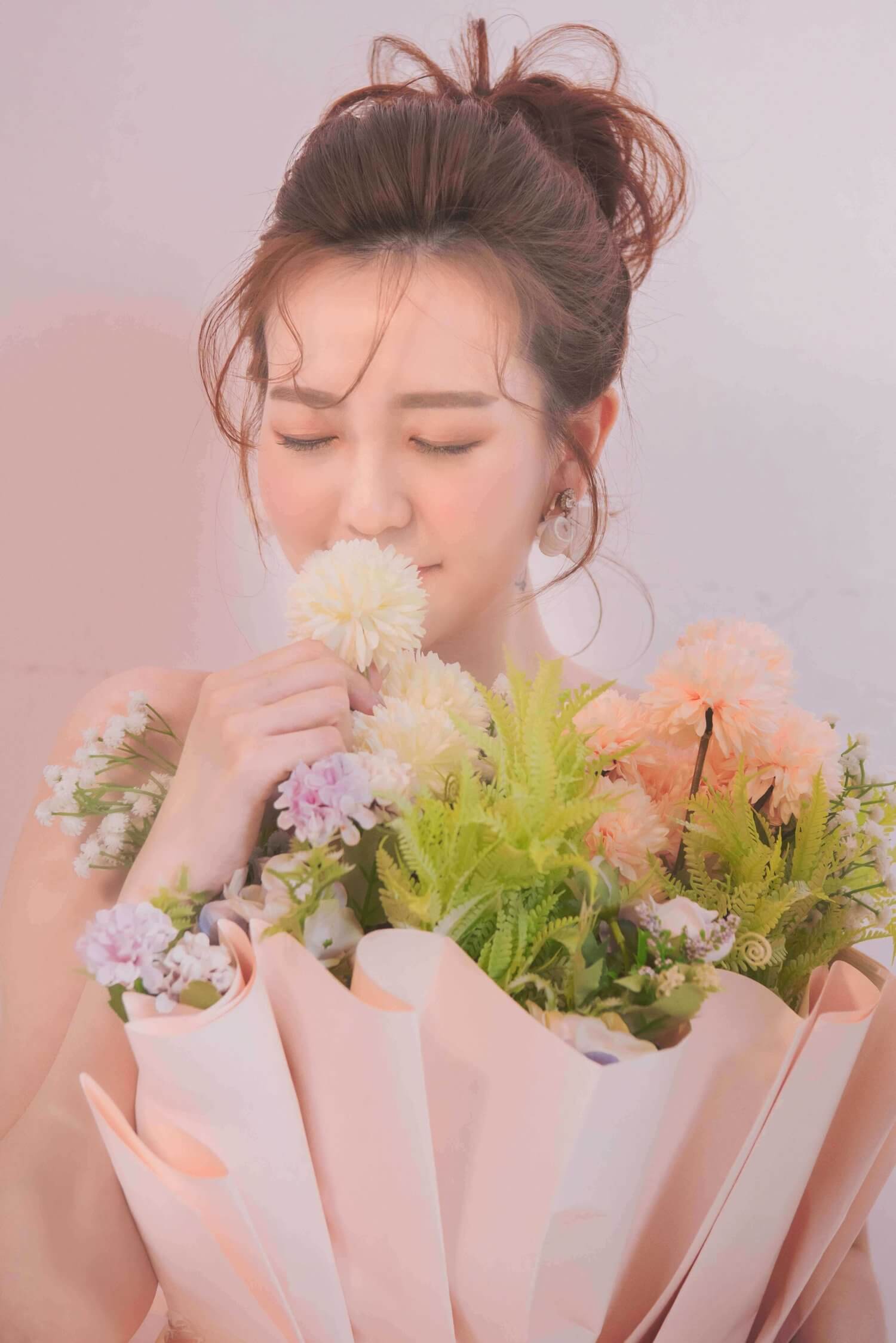 花束寫真(黑色與粉色系)的第6張圖片